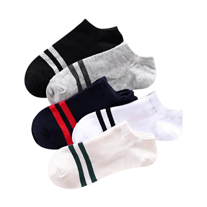 31 Pairs of Women's Low Ankle Designer Socks - New Socks Daily