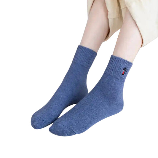 31 Pairs of Woman's/Teenage Socks Happy Faces Design - New Socks Daily